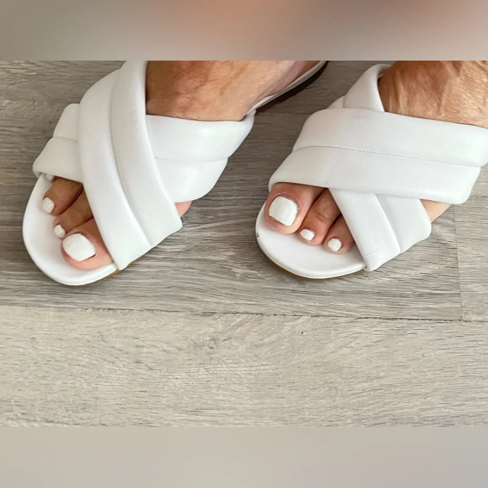 Veronica Beard White Sandal